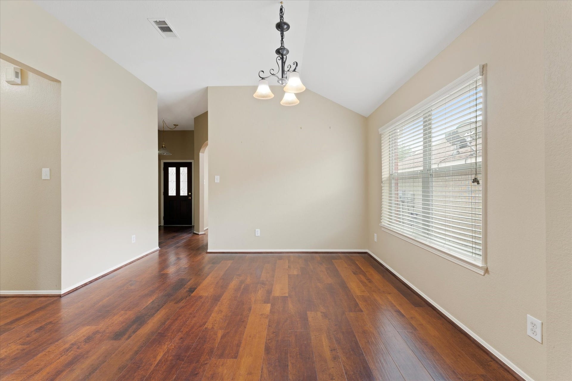 7813 Mary Katheryns Crossing, Conroe, TX 77304 7813 Mary Katheryns Crossing, Conroe, TX 77304