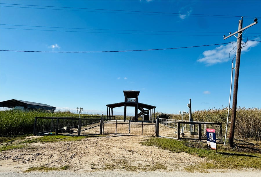 Property photo for 1217 N Monkhouse Drive, Crystal Beach, TX