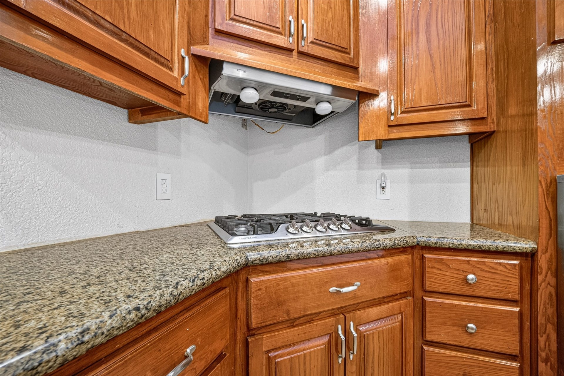 512 Bertloma Street, Pasadena, TX 77502 512 Bertloma Street, Pasadena, TX 77502