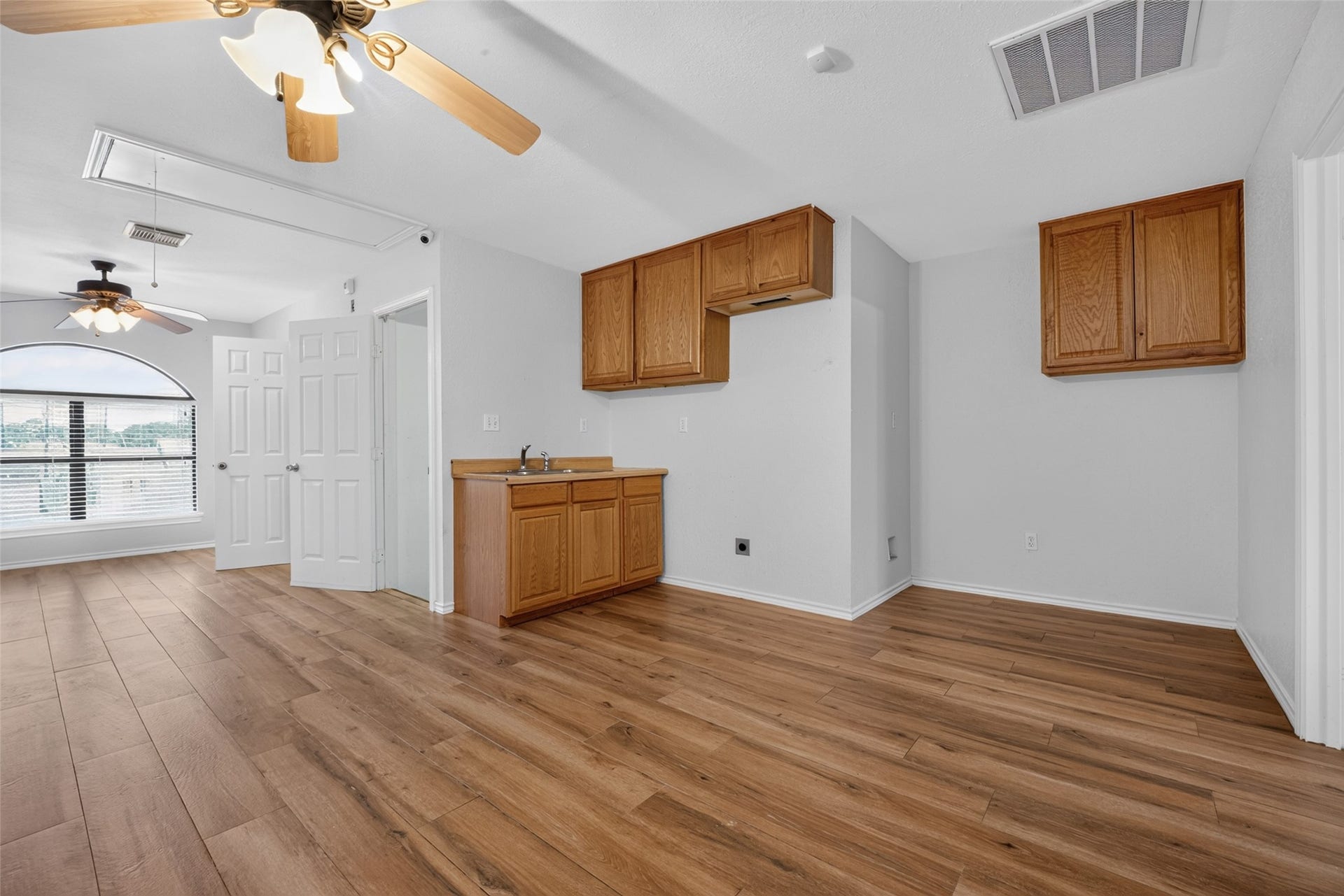 512 Bertloma Street, Pasadena, TX 77502 512 Bertloma Street, Pasadena, TX 77502