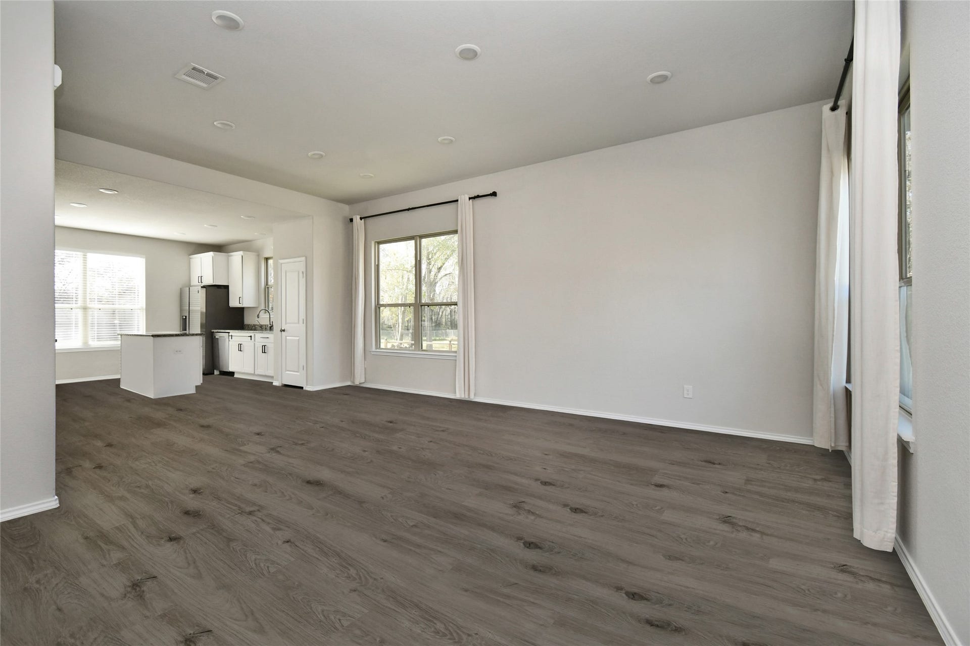 10410 Royal Magnolia Drive, Conroe, TX 77303 10410 Royal Magnolia Drive, Conroe, TX 77303
