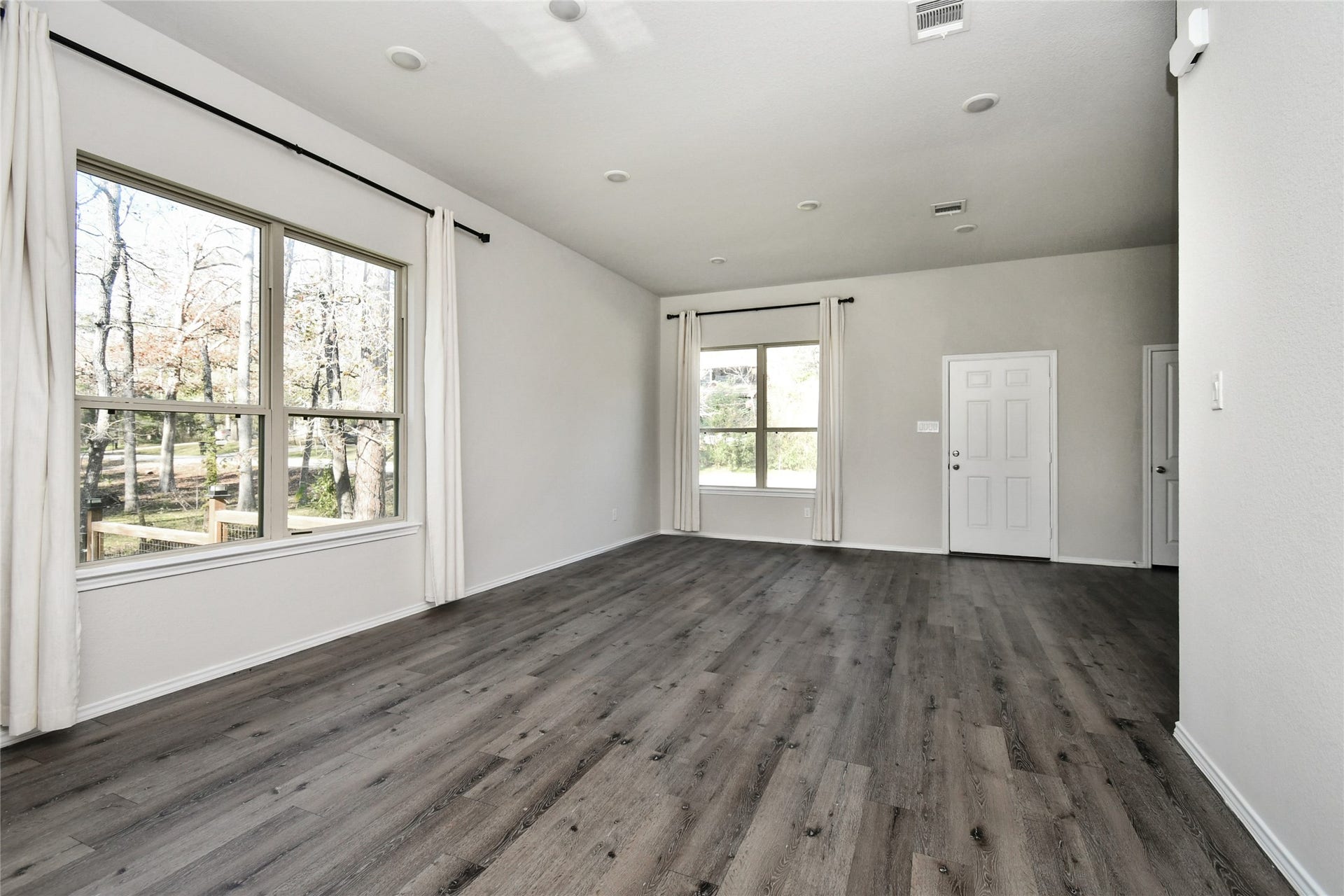 10410 Royal Magnolia Drive, Conroe, TX 77303 10410 Royal Magnolia Drive, Conroe, TX 77303