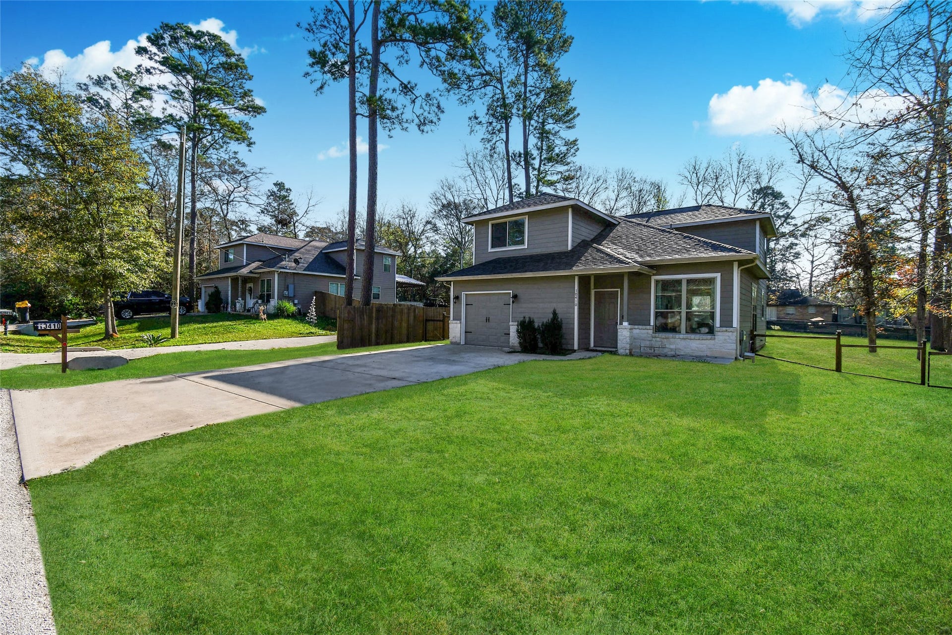 10410 Royal Magnolia Drive, Conroe, TX 77303 10410 Royal Magnolia Drive, Conroe, TX 77303