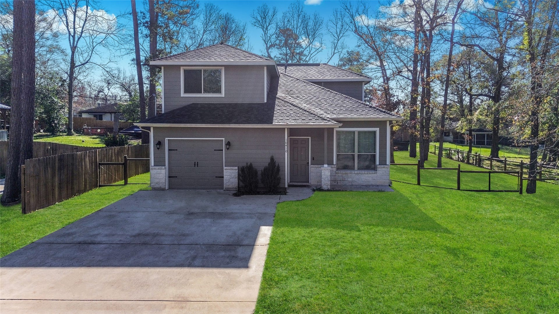 10410 Royal Magnolia Drive, Conroe, TX 77303 10410 Royal Magnolia Drive, Conroe, TX 77303