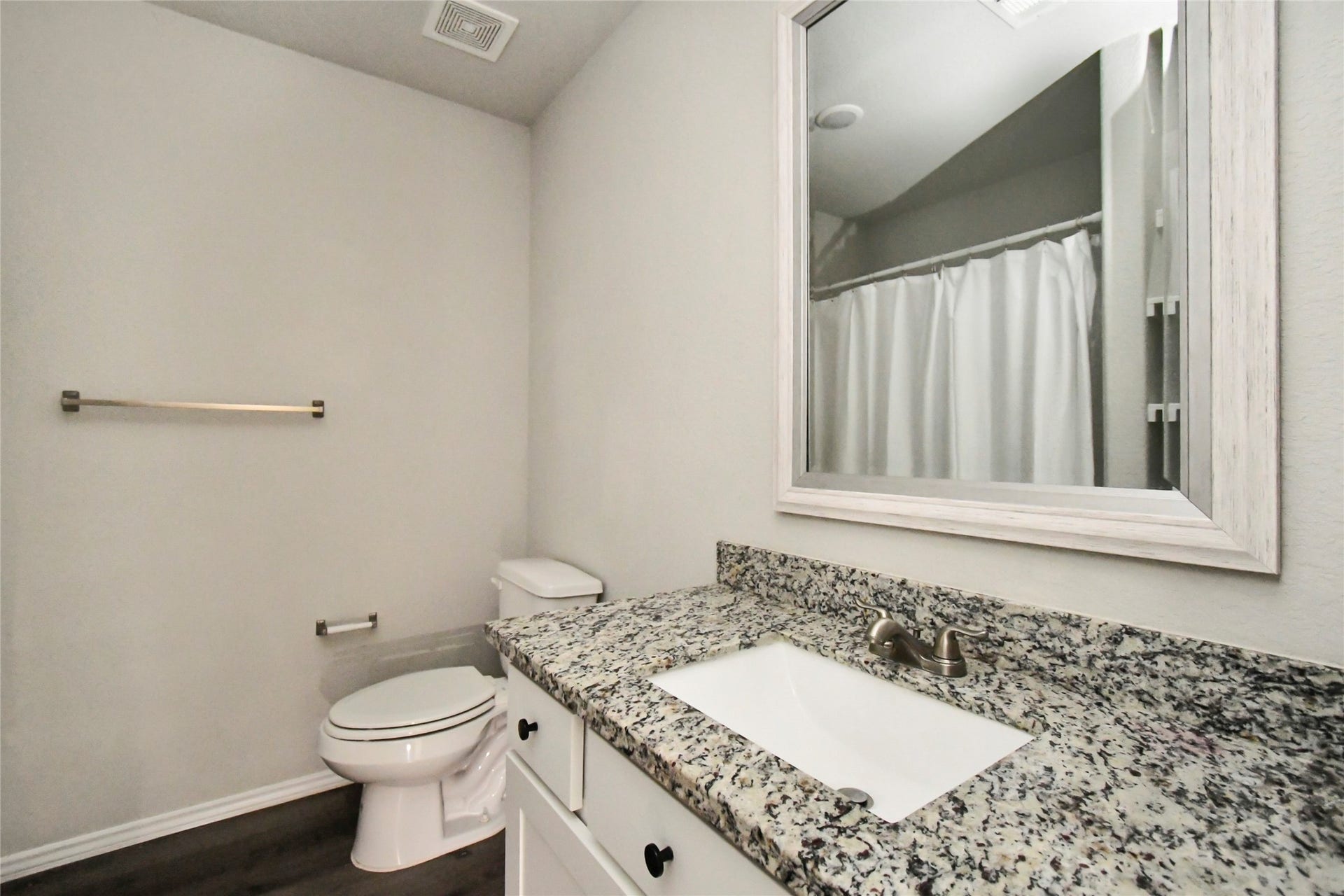 10410 Royal Magnolia Drive, Conroe, TX 77303 10410 Royal Magnolia Drive, Conroe, TX 77303