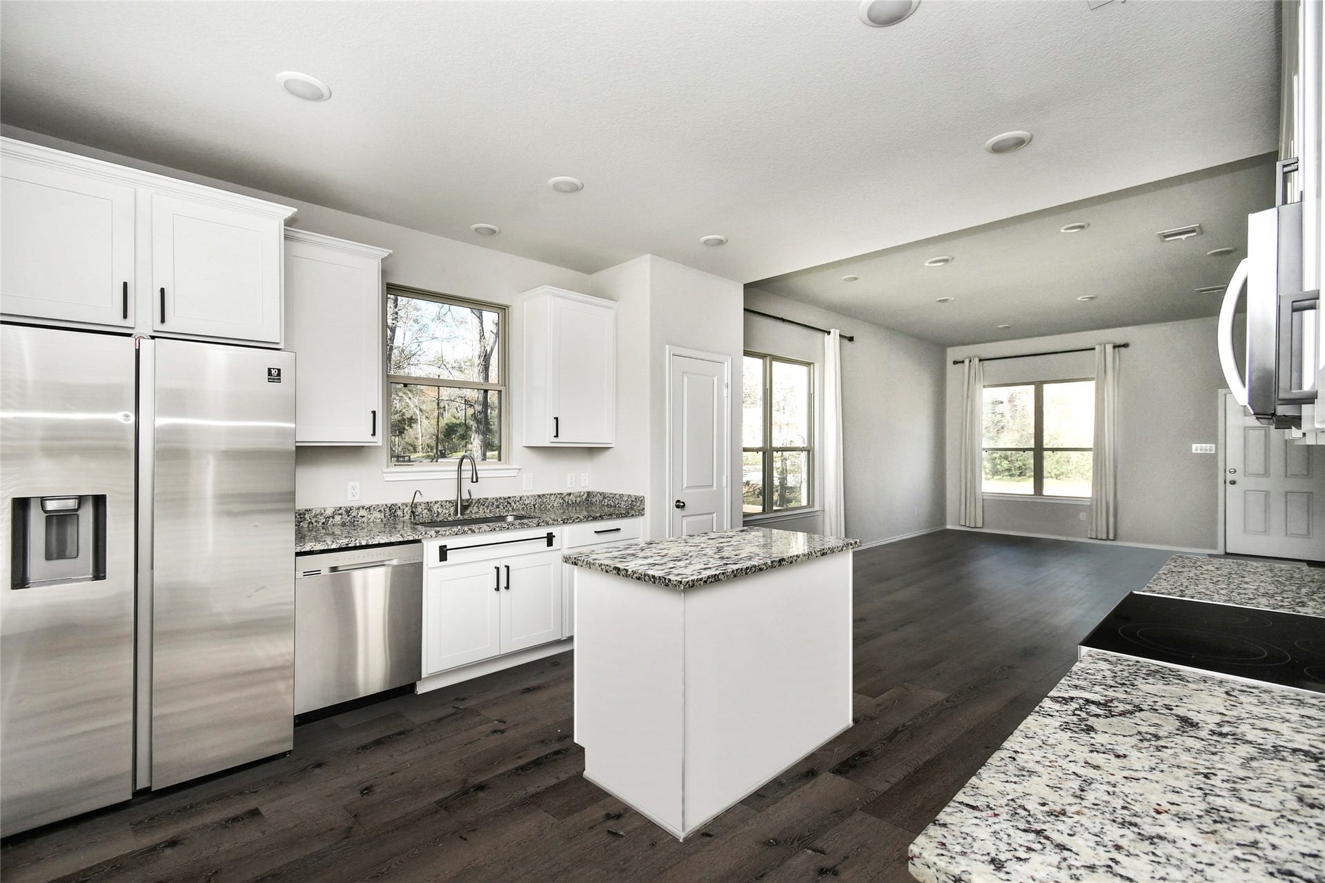 10410 Royal Magnolia Drive, Conroe, TX 77303 10410 Royal Magnolia Drive, Conroe, TX 77303