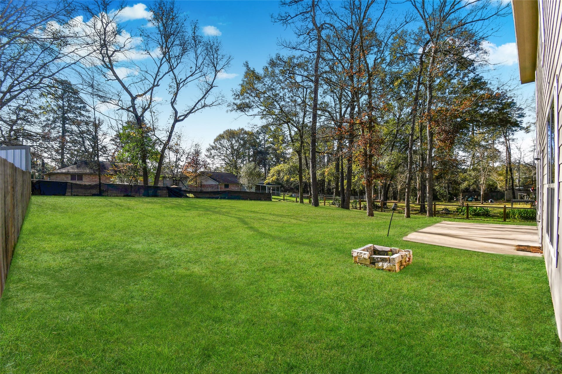 10410 Royal Magnolia Drive, Conroe, TX 77303 10410 Royal Magnolia Drive, Conroe, TX 77303