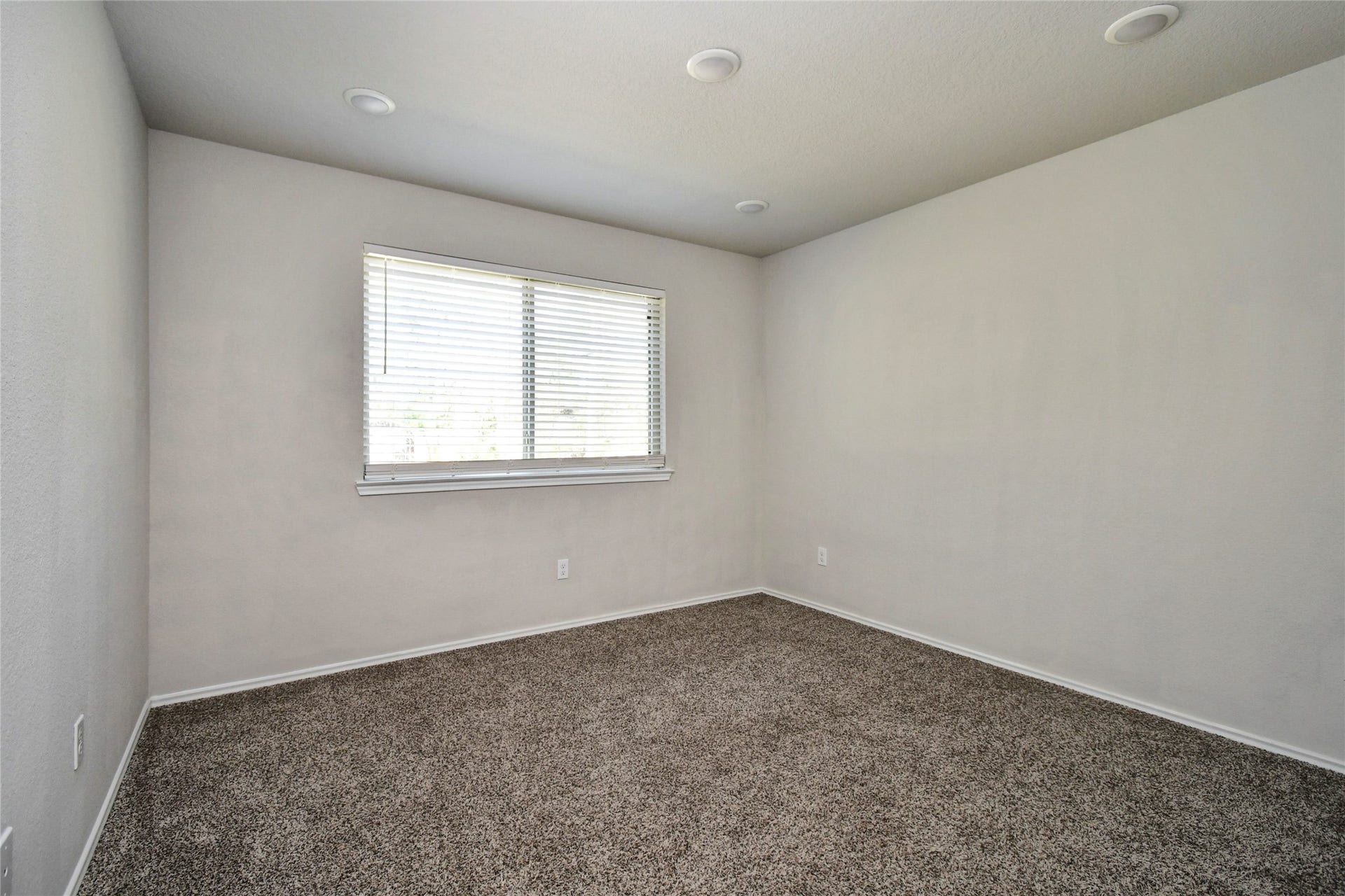10410 Royal Magnolia Drive, Conroe, TX 77303 10410 Royal Magnolia Drive, Conroe, TX 77303