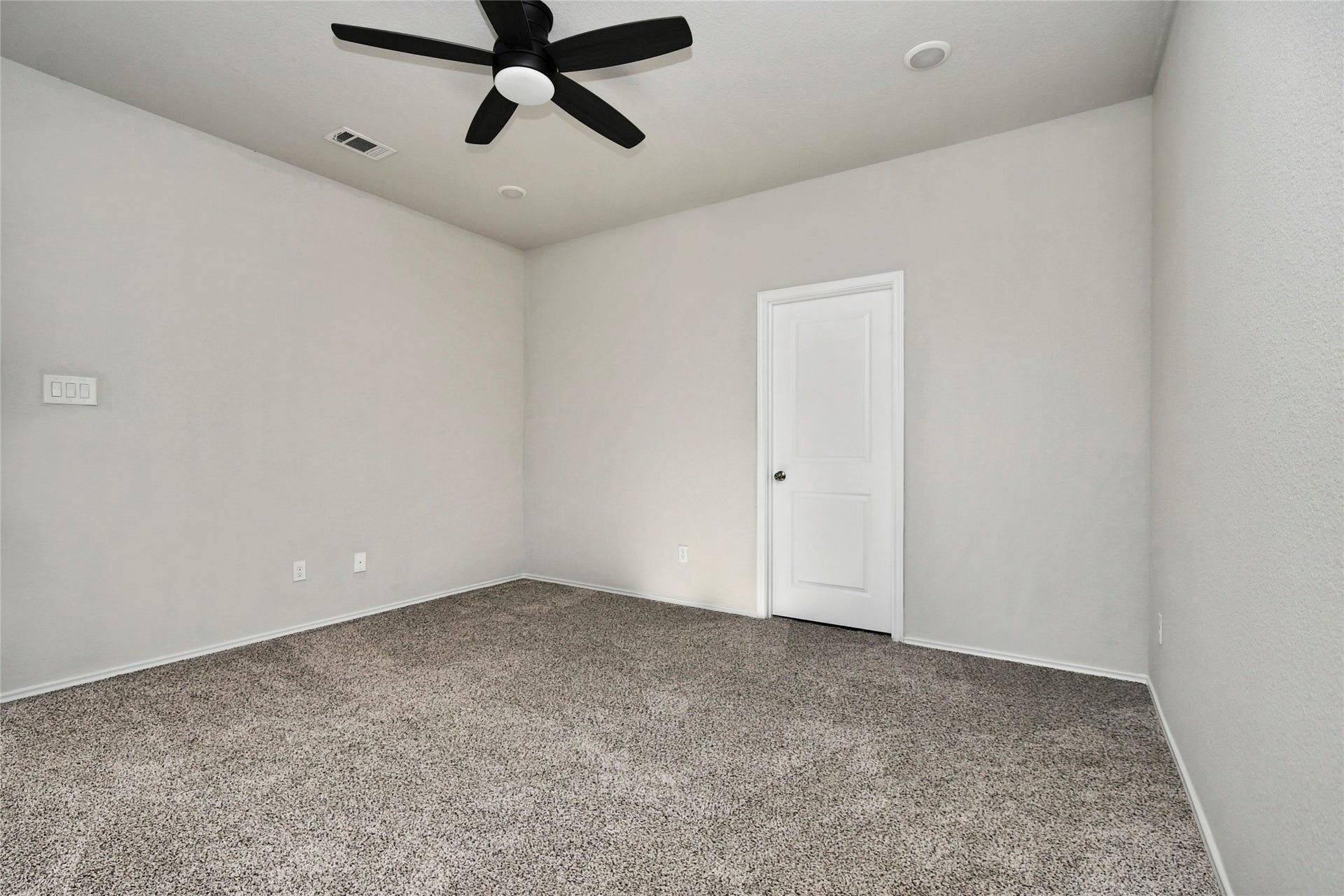 10410 Royal Magnolia Drive, Conroe, TX 77303 10410 Royal Magnolia Drive, Conroe, TX 77303