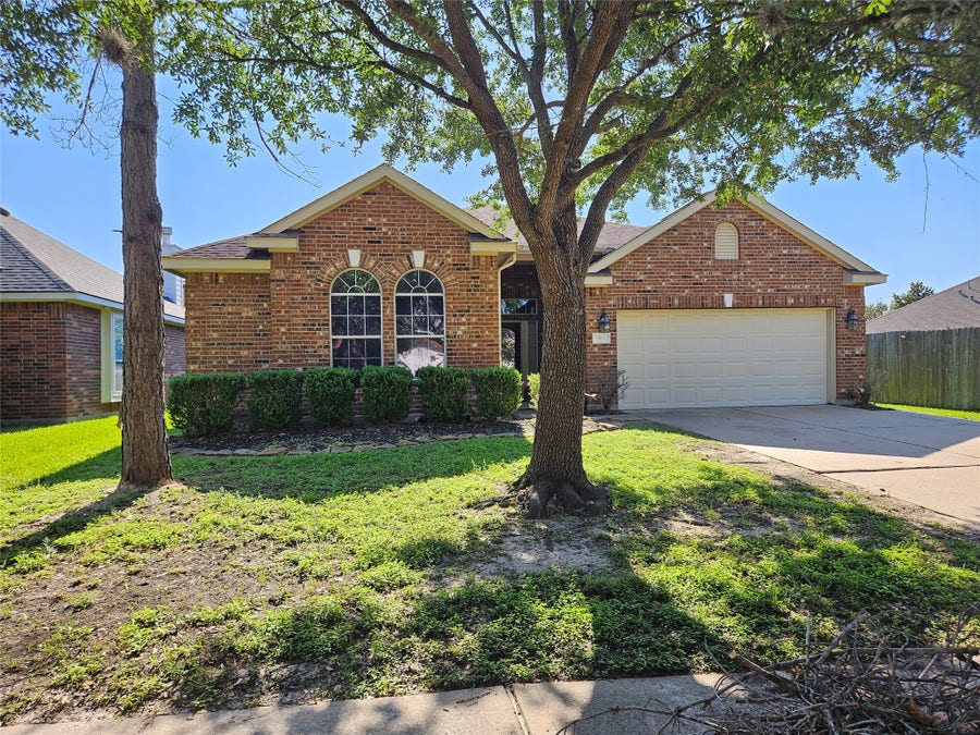 Property photo for 7107 Ballinger Ridge Lane, Richmond, TX