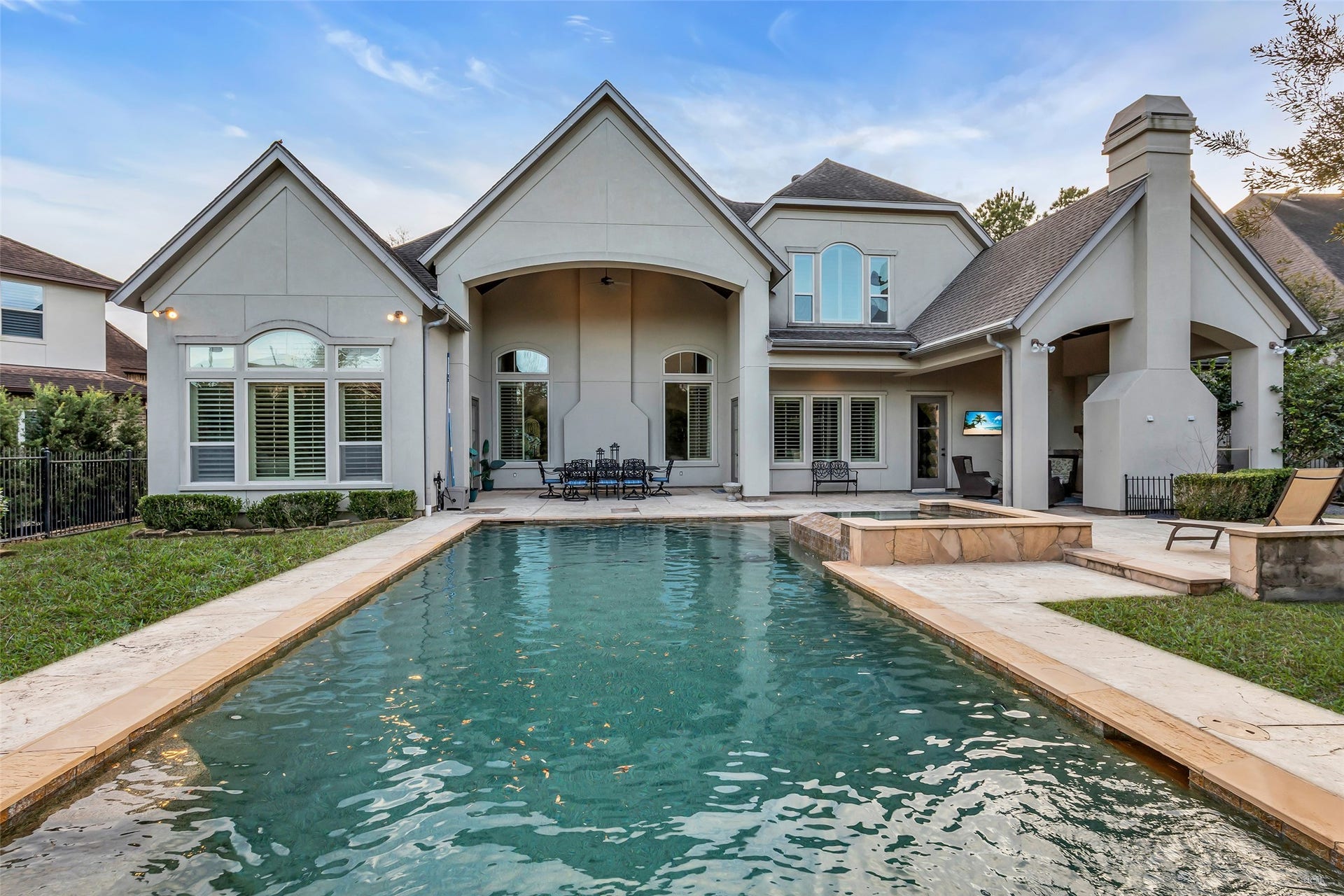 75 S Player Crest Circle, The Woodlands, TX 77382 Private Back Yard with 2 Covered Patios, Perfect for Entertaining