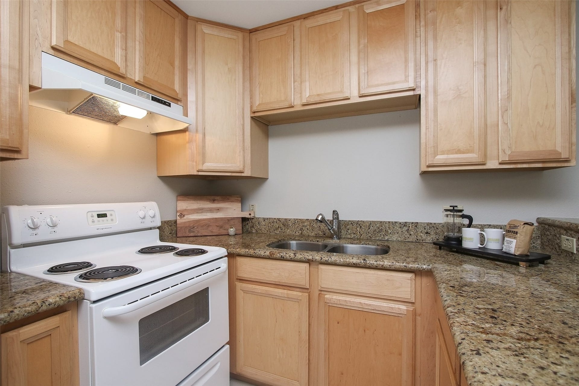 1309 Welch Street, #2, Houston, TX 77006 1309 Welch Street, #2, Houston, TX 77006