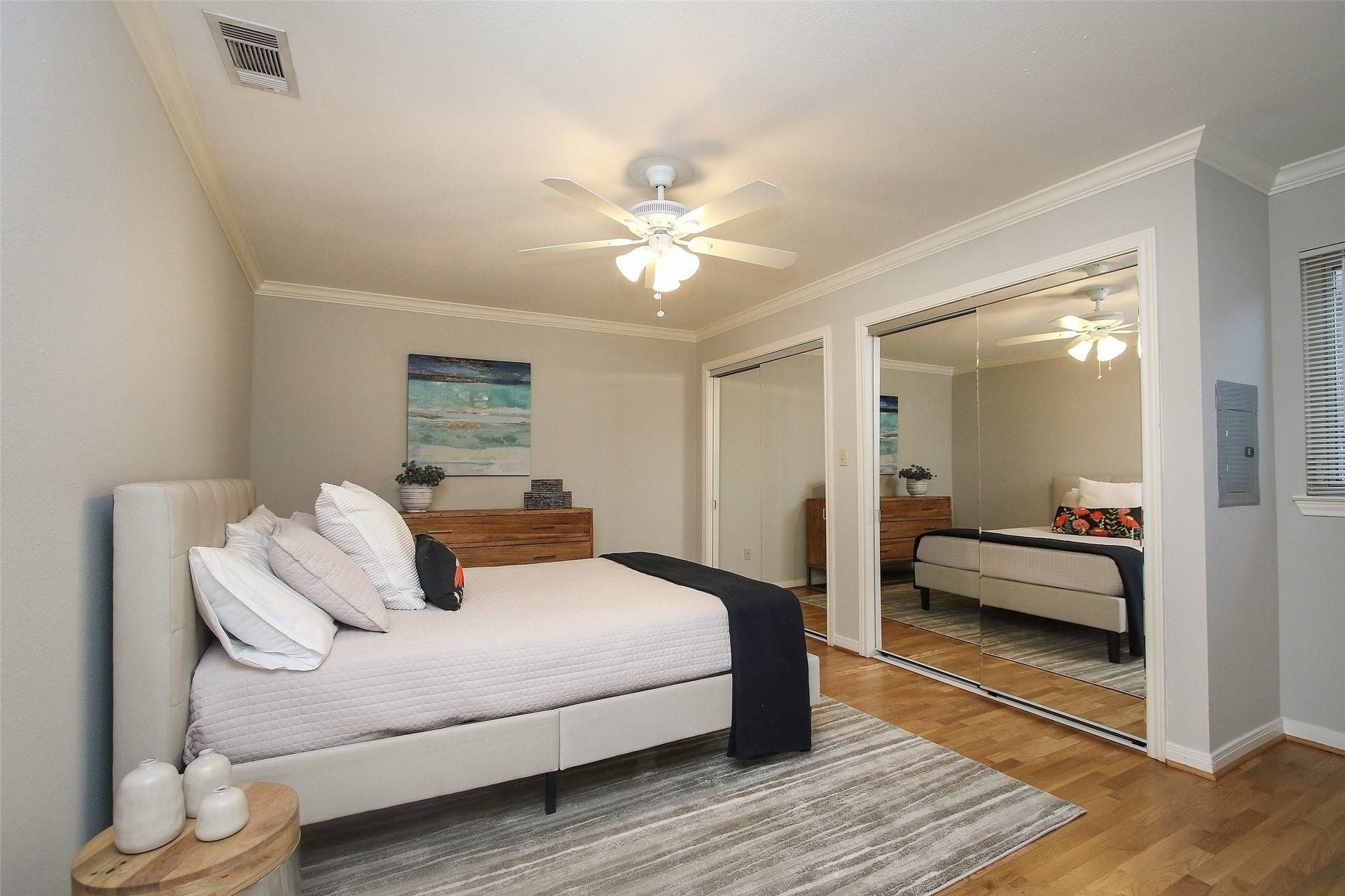 1309 Welch Street, #2, Houston, TX 77006 1309 Welch Street, #2, Houston, TX 77006