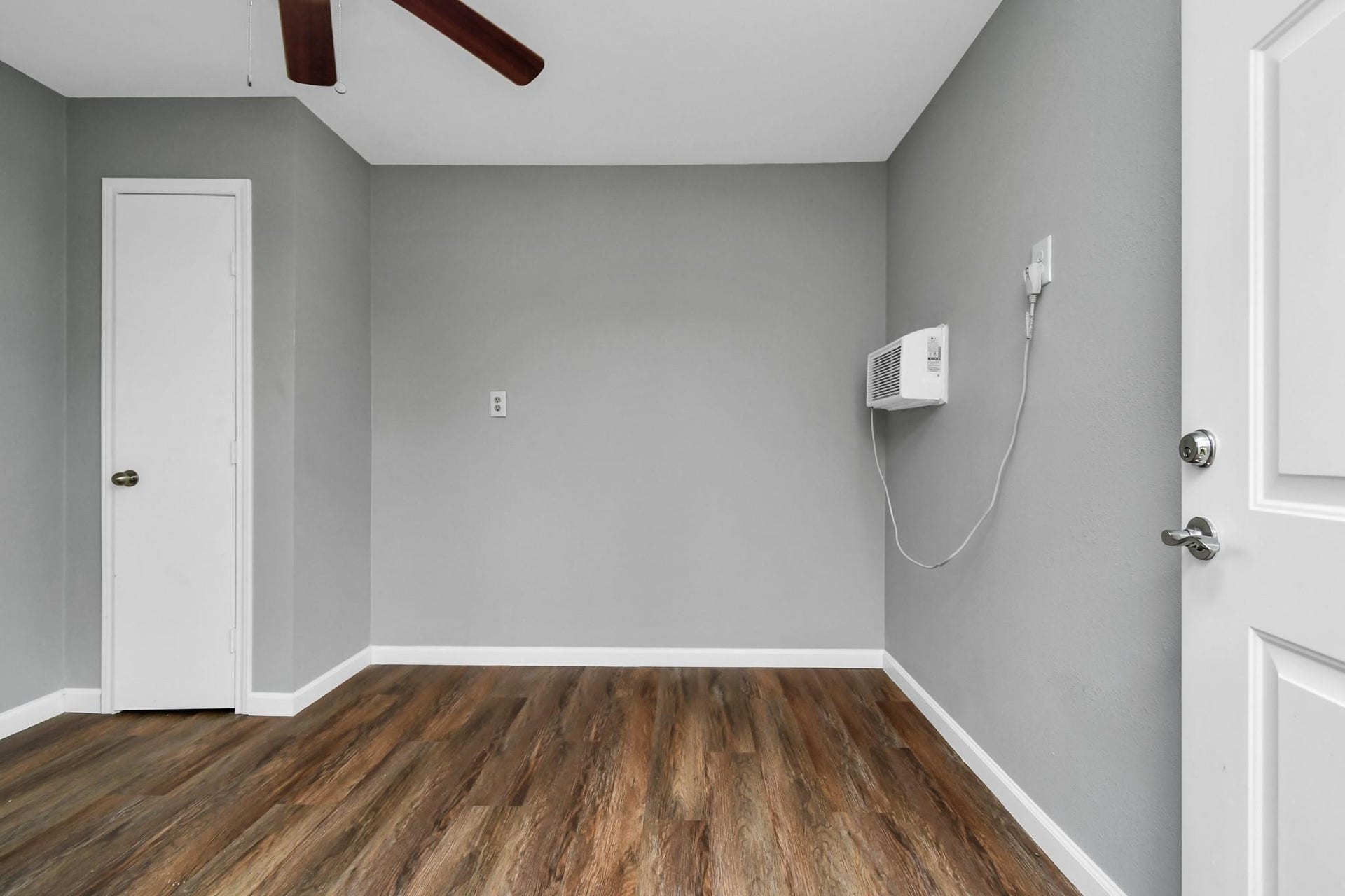 1534 Wayside Drive, Texas City, TX 77590 1534 Wayside Drive, Texas City, TX 77590