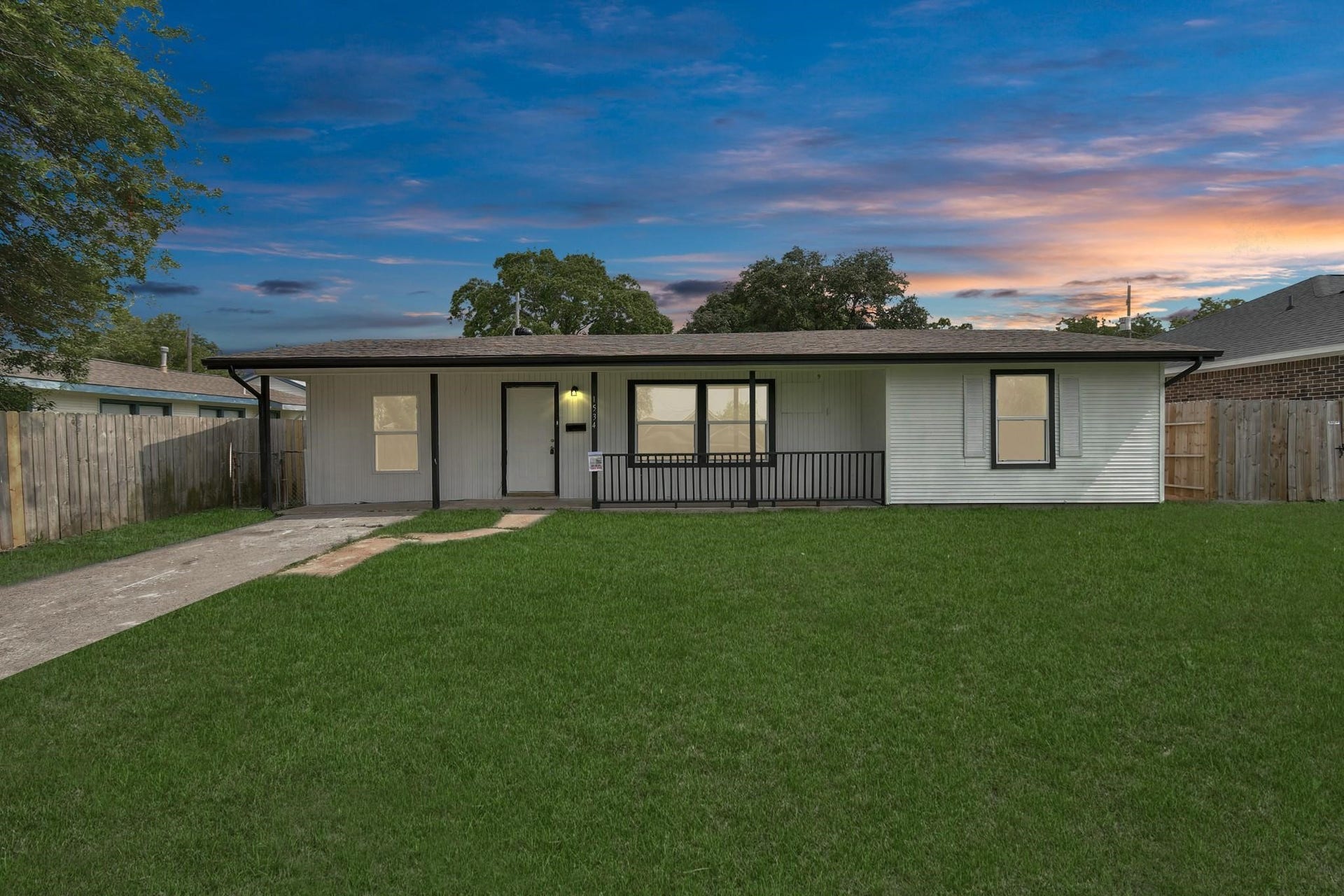 1534 Wayside Drive, Texas City, TX 77590 Cute 1 Story Affordable Home