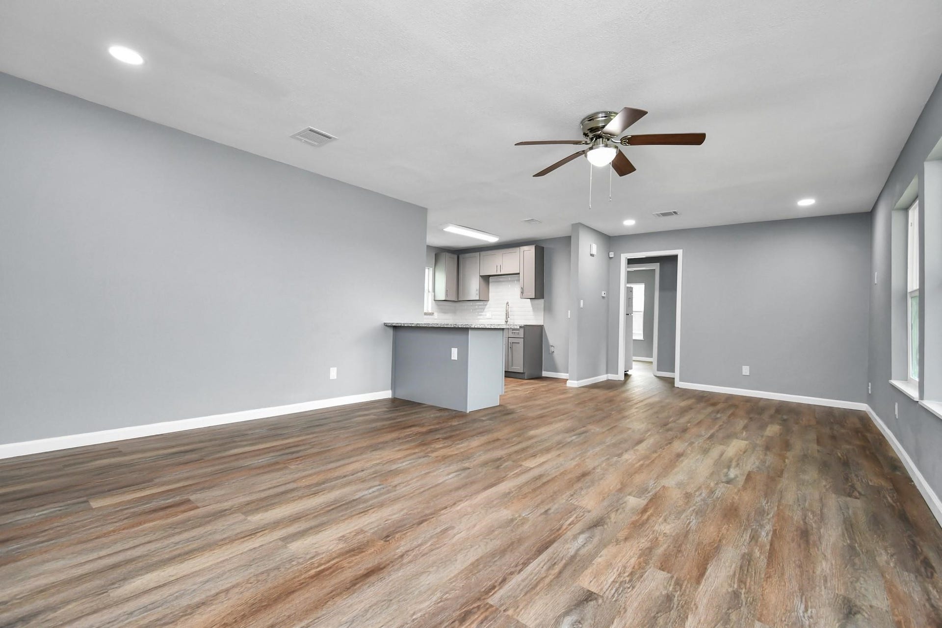 1534 Wayside Drive, Texas City, TX 77590 Light and Bright with Solid Surface Flooring Throughout.