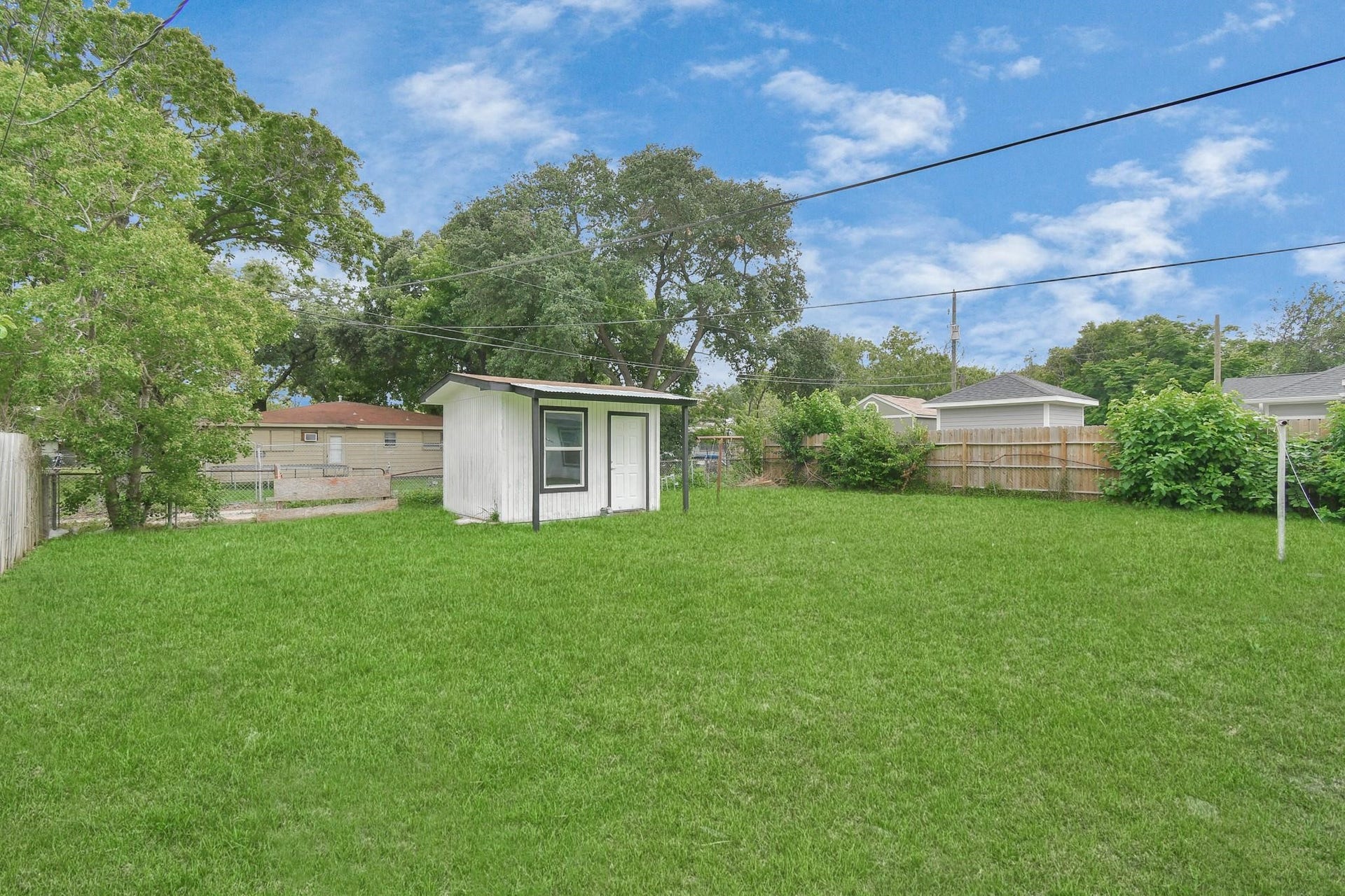 1534 Wayside Drive, Texas City, TX 77590 Large Backyard and Shed