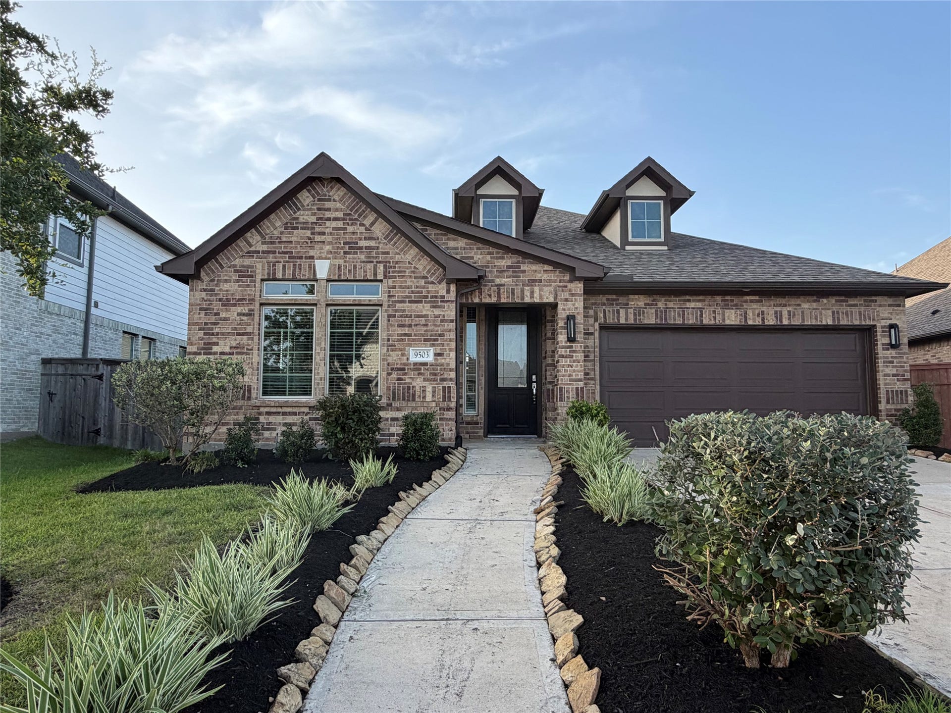 9503 Crescent Mill Dr. Missouri City TX 77459