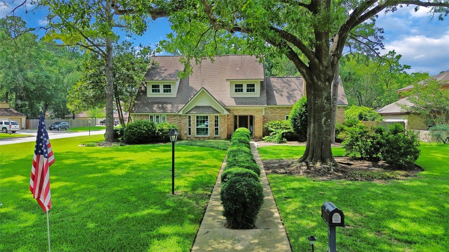 Property photo for 6510 Twin Leaf Drive, Spring, TX