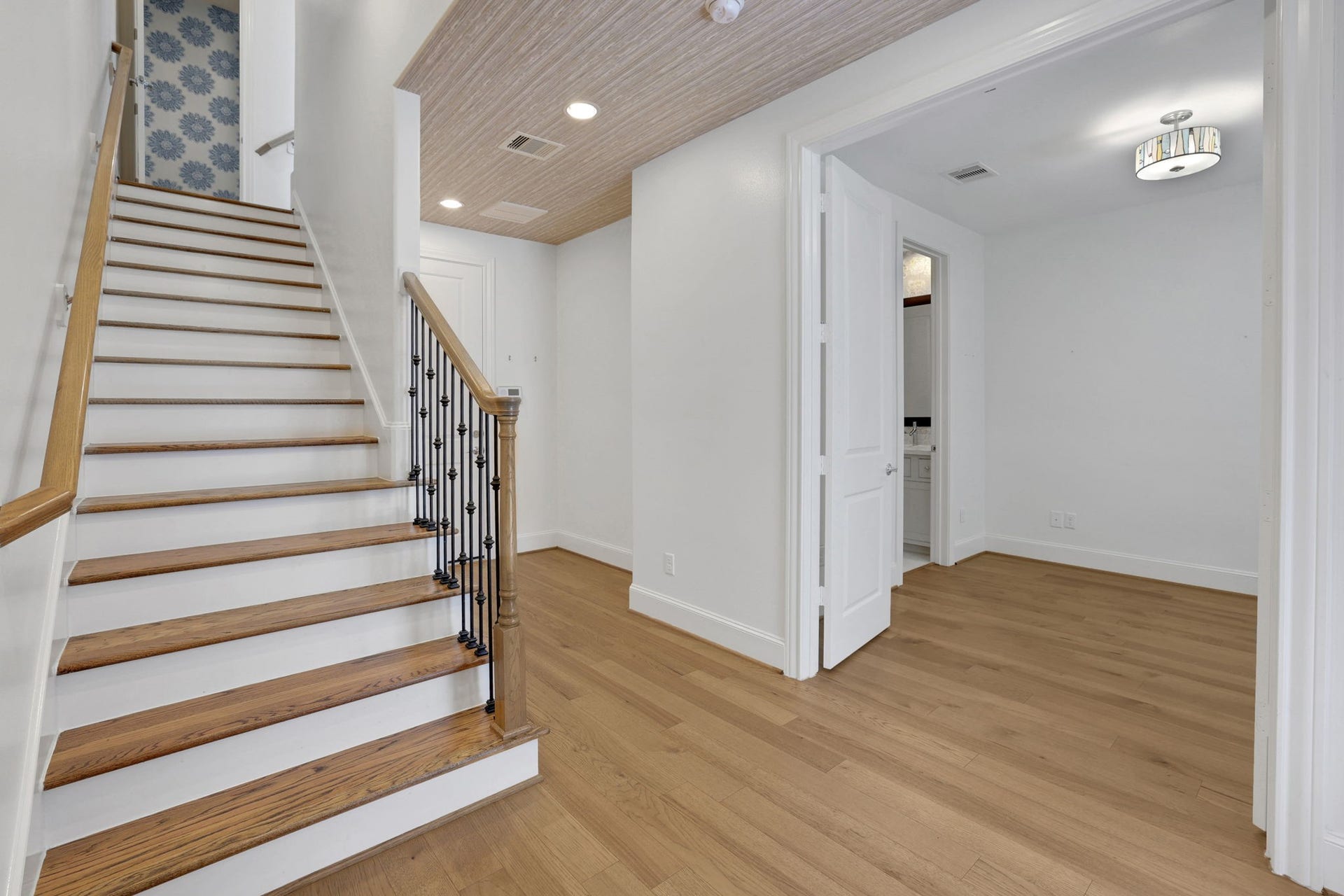 4045 Leeland Street, Houston, TX 77023 Check out the gorgeous ceiling detail in the entry of your new home!