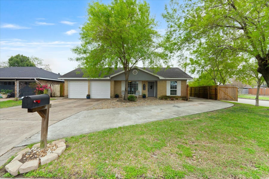 Property photo for 202 County Fair Drive, Houston, TX