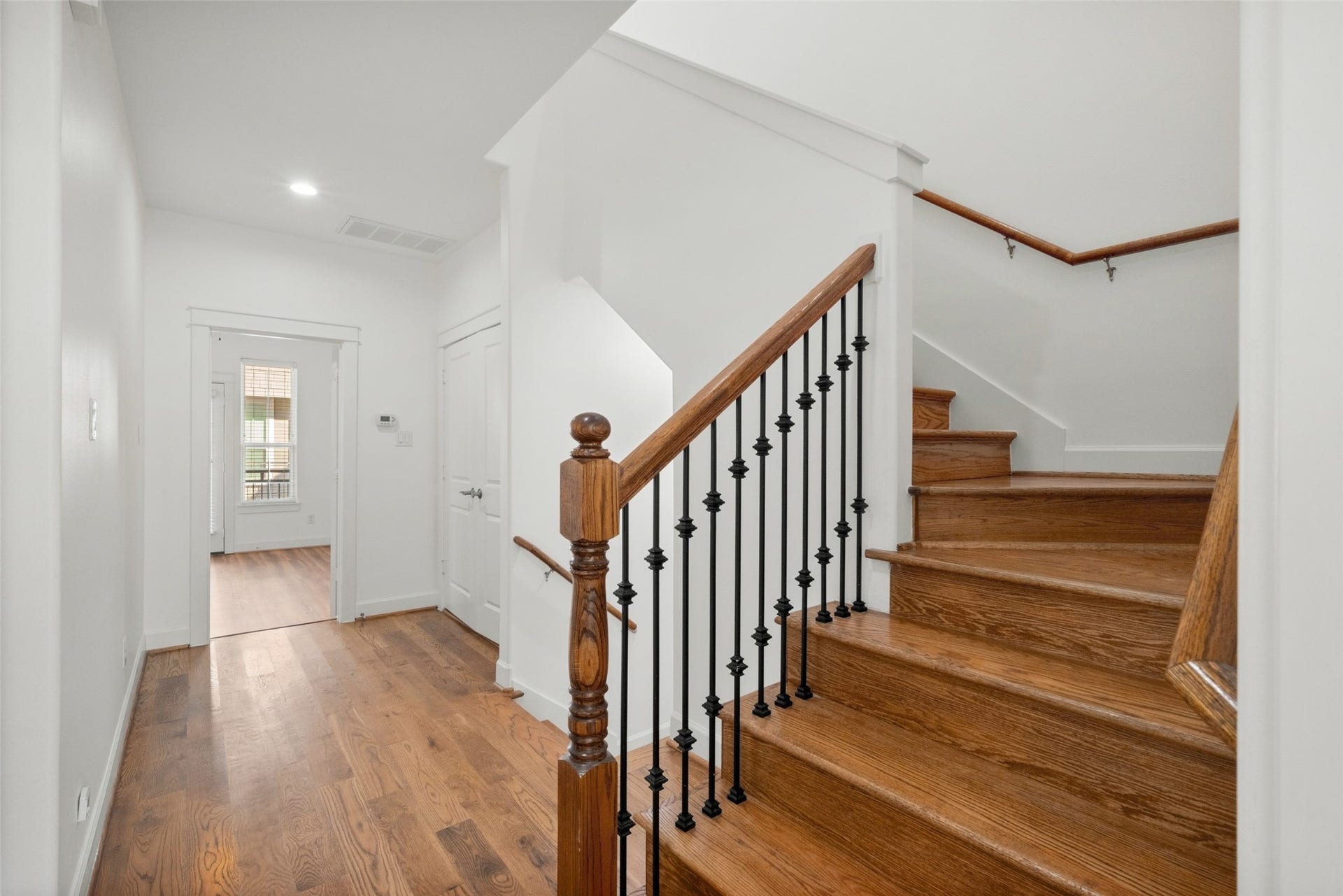 904 W 20th Street, #A, Houston, TX 77008 We have arrived on the second floor!