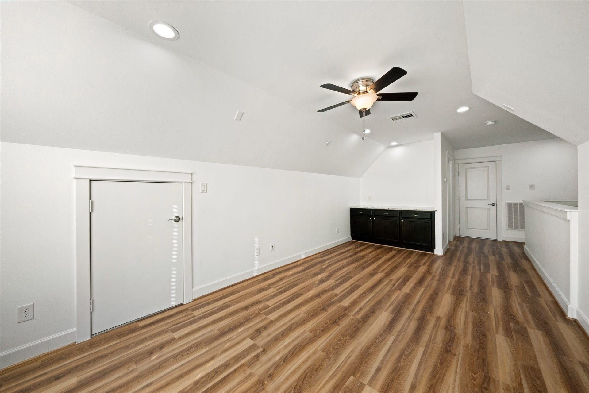904 W 20th Street, #A, Houston, TX 77008 Dry bar, YES PLEASE!!