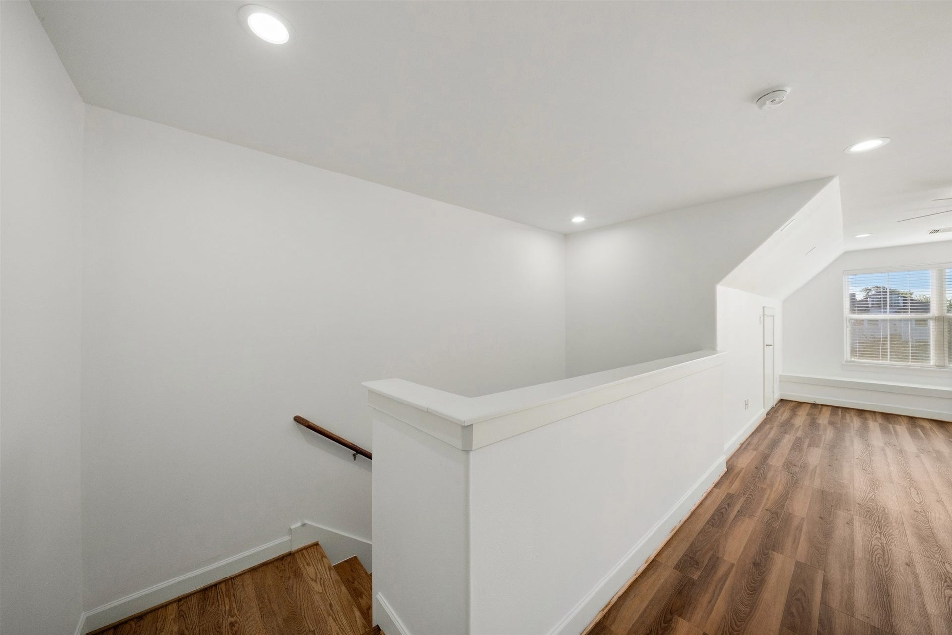 904 W 20th Street, #A, Houston, TX 77008 On to the third floor!