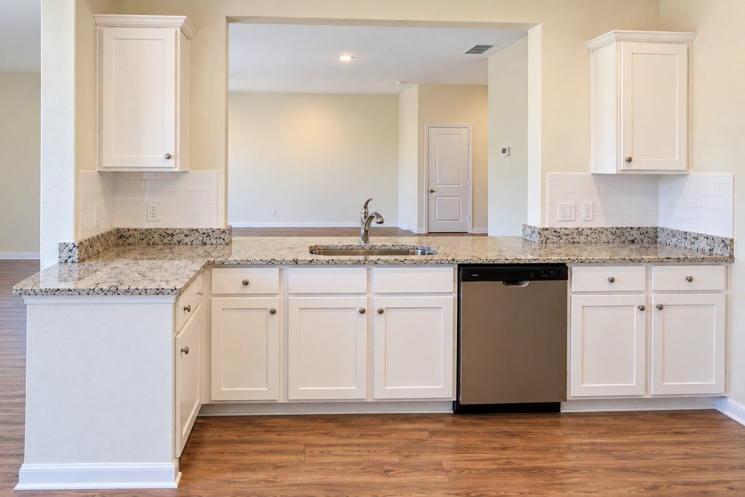 8202 Blooming Meadow Lane, Houston, TX 77016 Kitchen