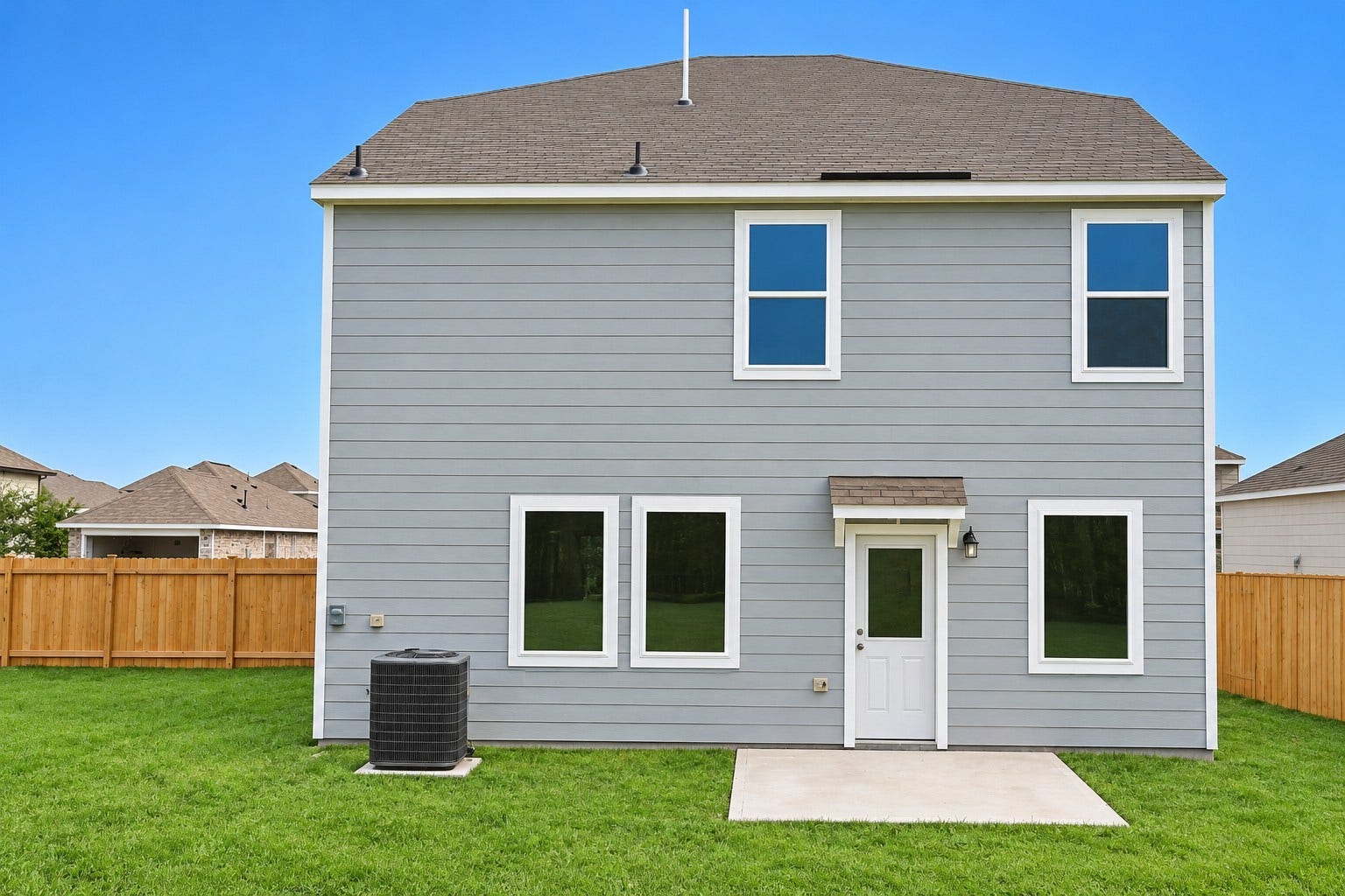8202 Blooming Meadow Lane, Houston, TX 77016 Main Rear View