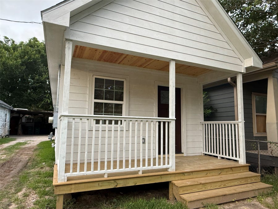 Property photo for 7514 Avenue H, Houston, TX
