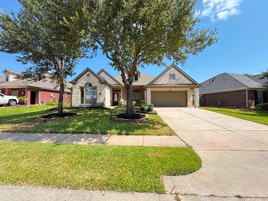Property photo for 13410 Northspring Bend Lane, Cypress, TX