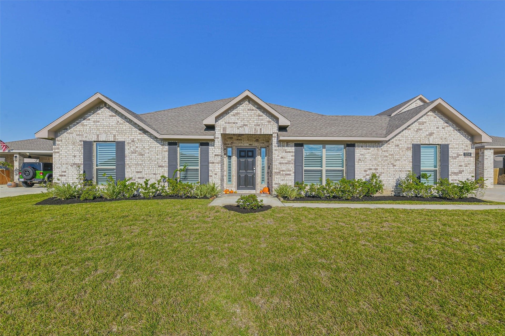 3214 Paseo Circle, Dickinson, TX 77539 3214 Paseo Circle, Dickinson, TX 77539