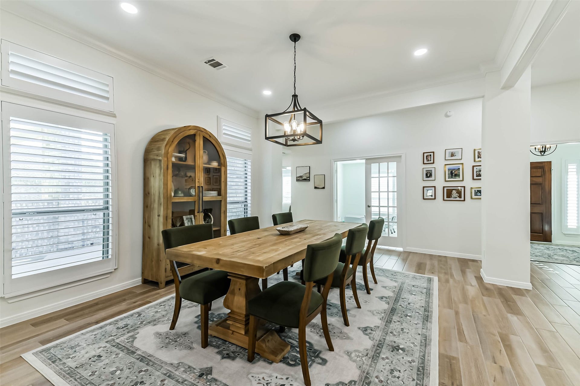 3214 Paseo Circle, Dickinson, TX 77539 3214 Paseo Circle, Dickinson, TX 77539