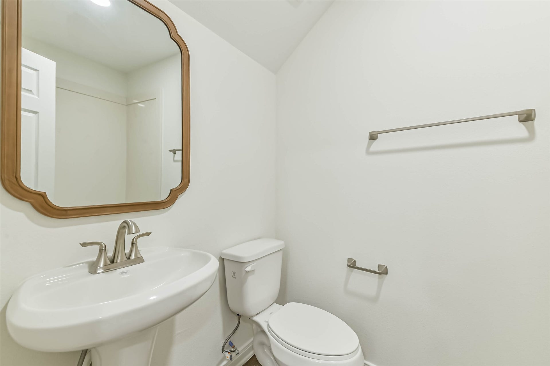 3214 Paseo Circle, Dickinson, TX 77539 3214 Paseo Circle, Dickinson, TX 77539