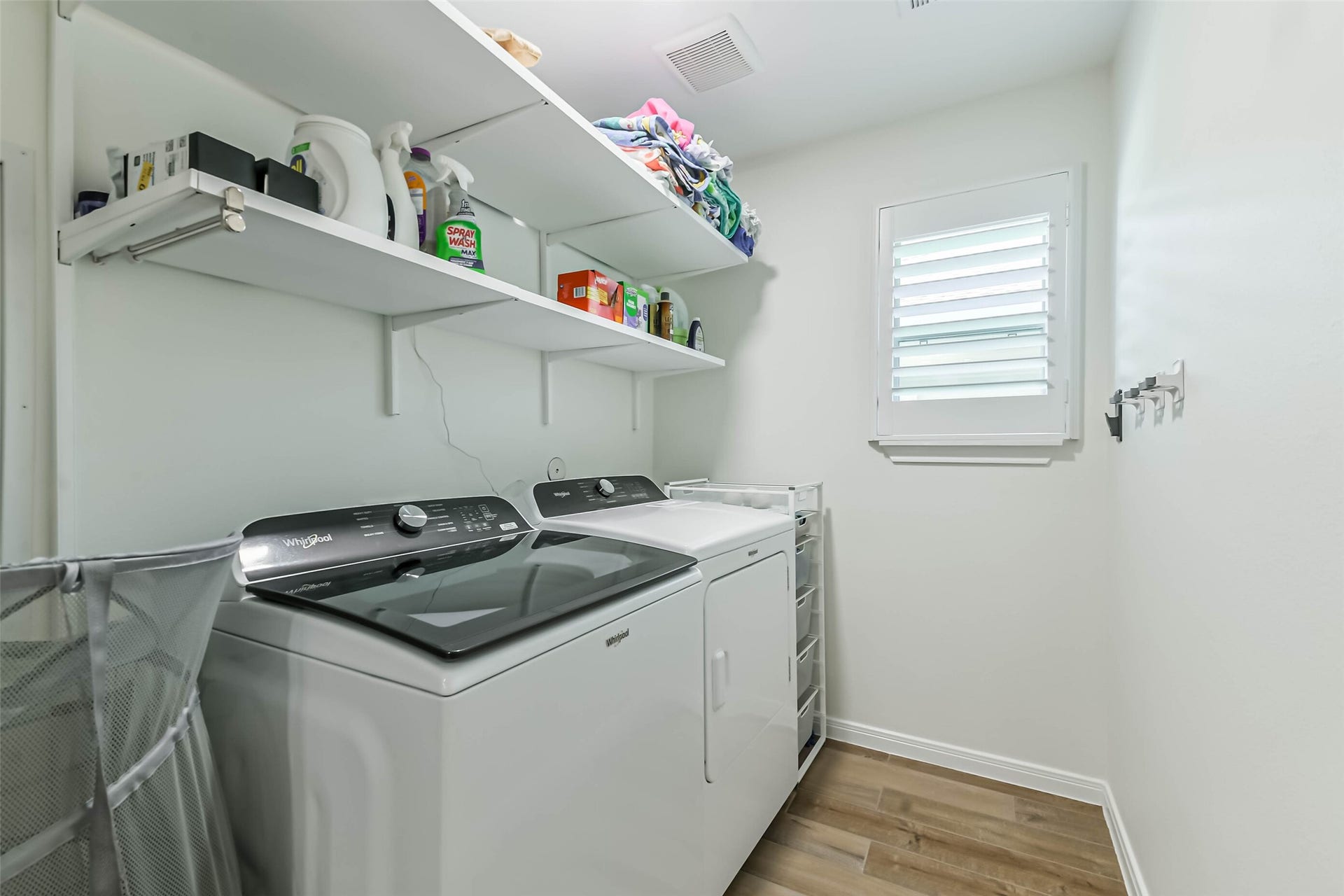 3214 Paseo Circle, Dickinson, TX 77539 3214 Paseo Circle, Dickinson, TX 77539