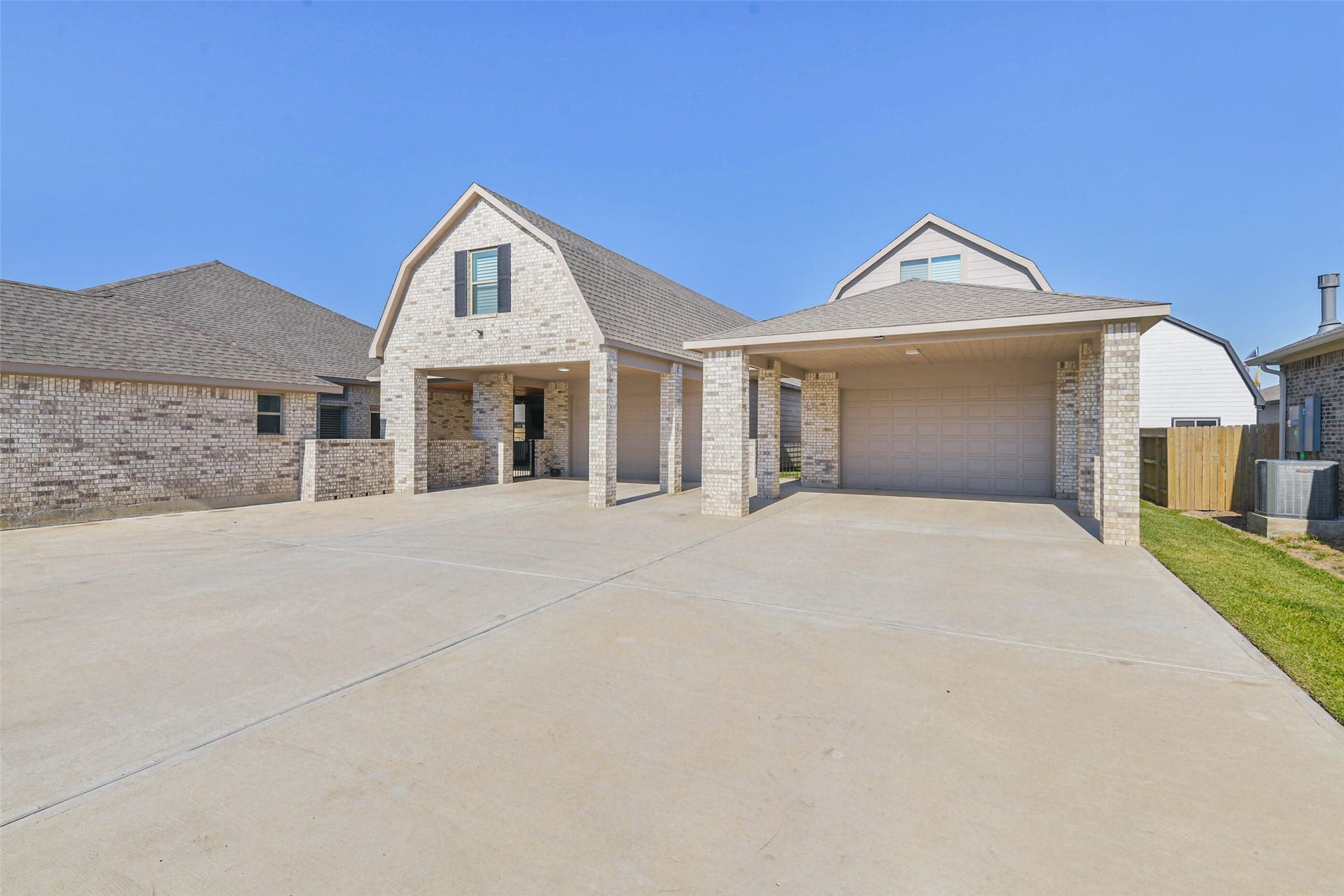 3214 Paseo Circle, Dickinson, TX 77539 3214 Paseo Circle, Dickinson, TX 77539