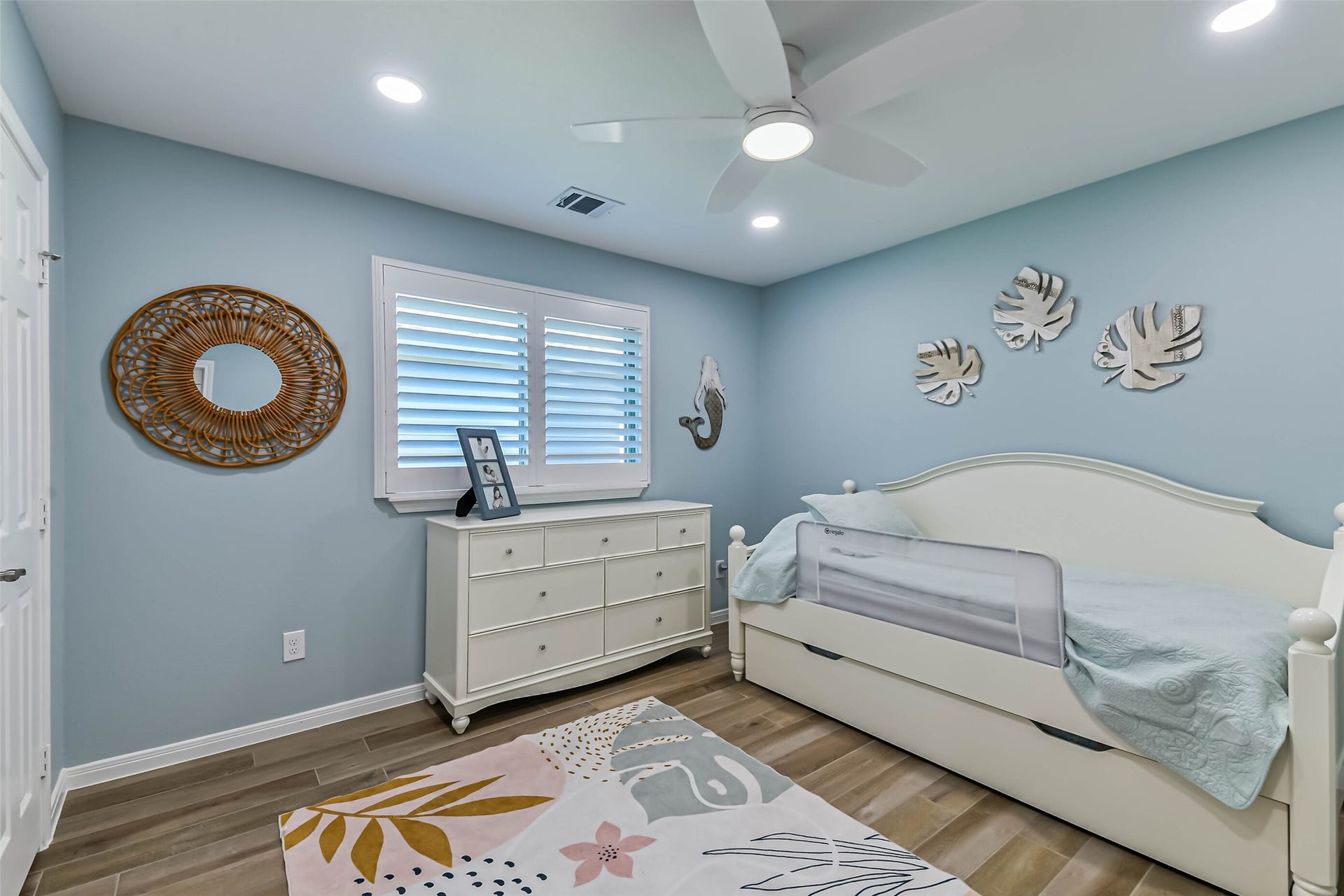 3214 Paseo Circle, Dickinson, TX 77539 3214 Paseo Circle, Dickinson, TX 77539