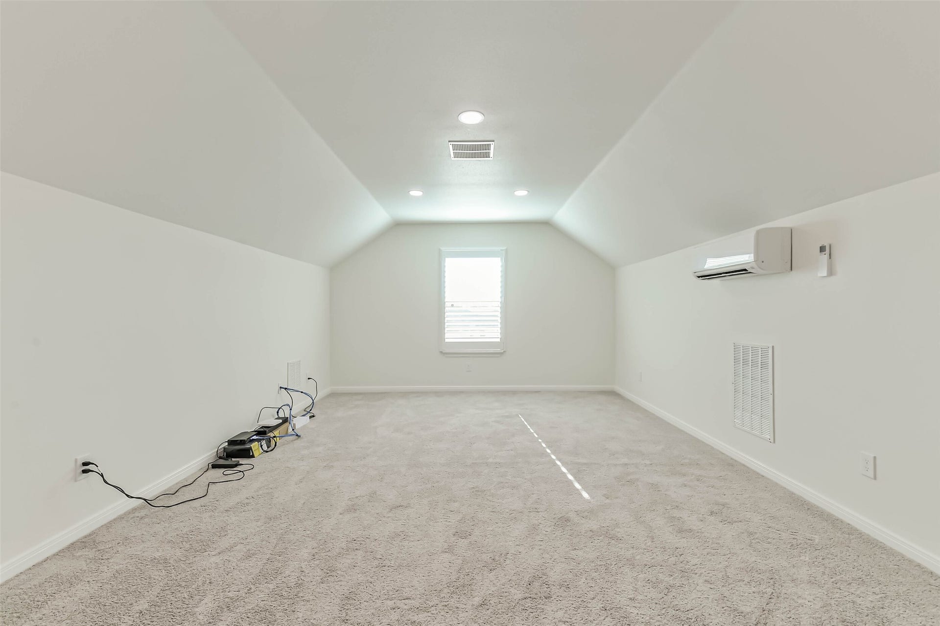 3214 Paseo Circle, Dickinson, TX 77539 3214 Paseo Circle, Dickinson, TX 77539