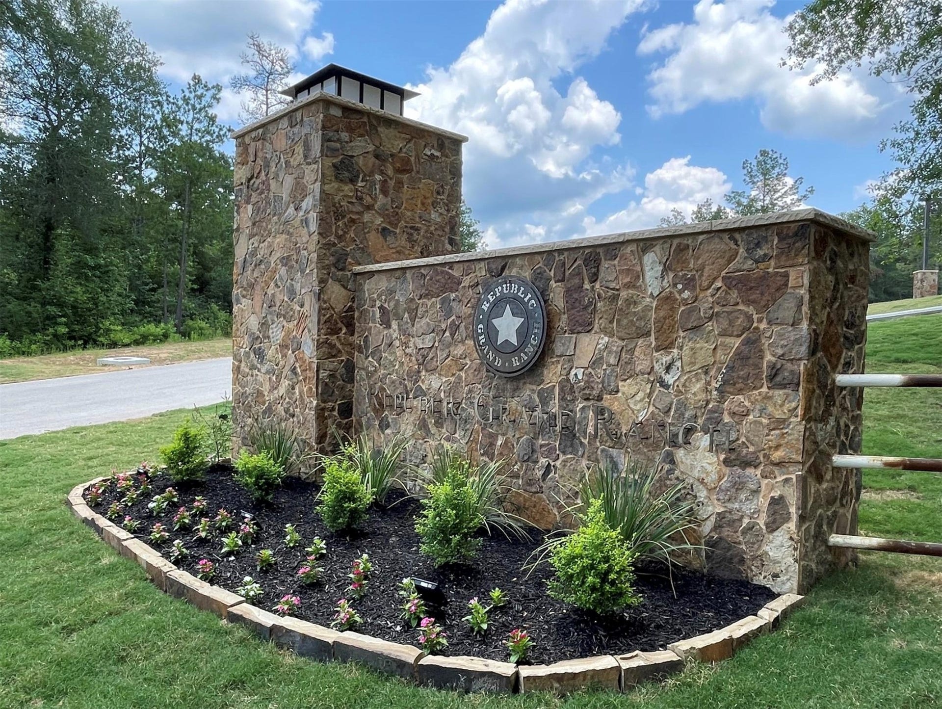 10721 Ruger Road, Willis, TX 77378 10721 Ruger Road, Willis, TX 77378