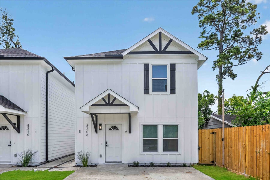 Property photo for 8208 Sterlingshire Street, #B, Houston, TX
