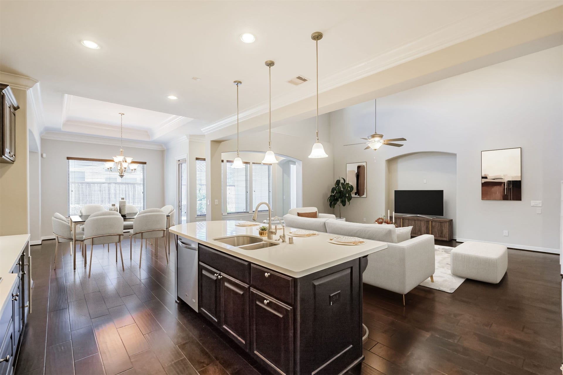 10 Silent Way Drive, Sugar Land, TX 77498 Chef's eye view of the living space. Cook up a storm but still be a part of the family activity! **Virtually Staged**
