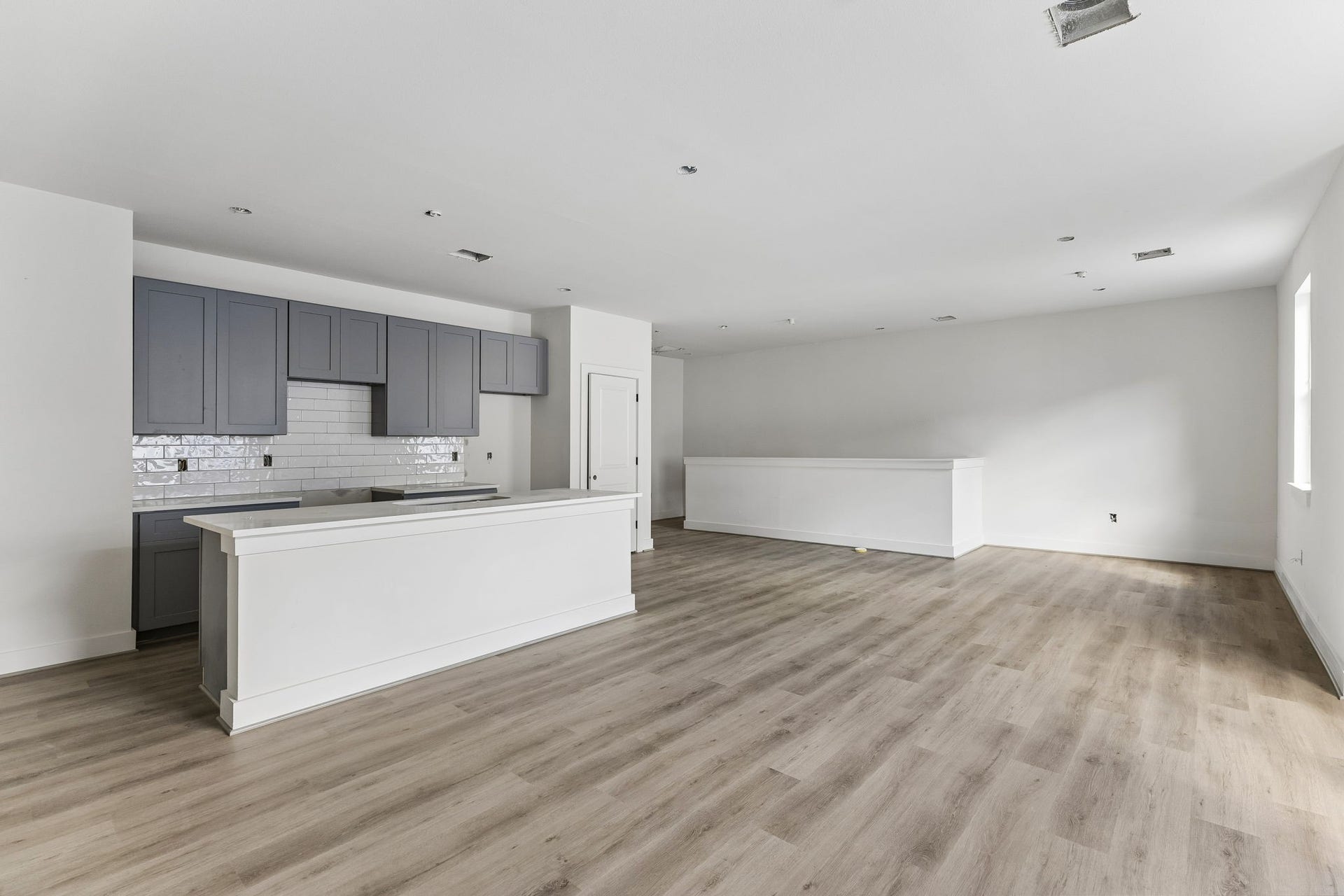 2031 Oak Forest Drive, #A-B, Houston, TX 77018 2031 Oak Forest Drive, #A-B, Houston, TX 77018
