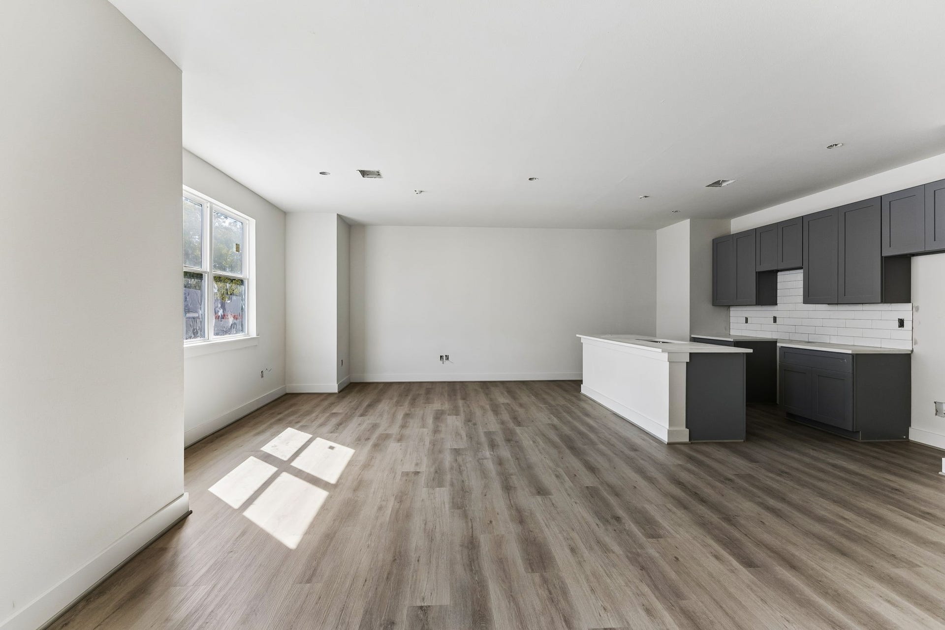 2031 Oak Forest Drive, #A-B, Houston, TX 77018 2031 Oak Forest Drive, #A-B, Houston, TX 77018