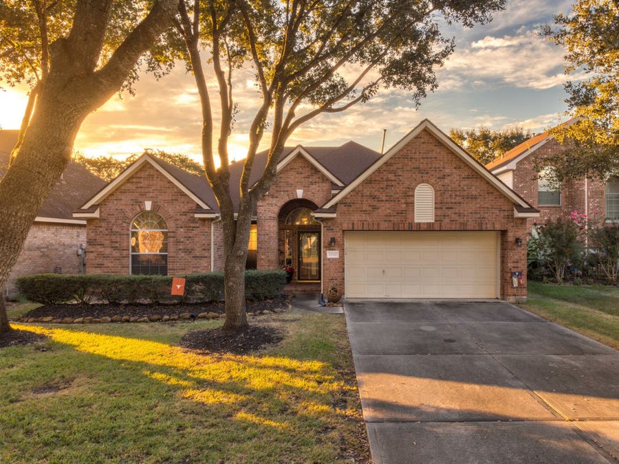 Property photo for 25617 Tiverton Forest Court, Porter, TX
