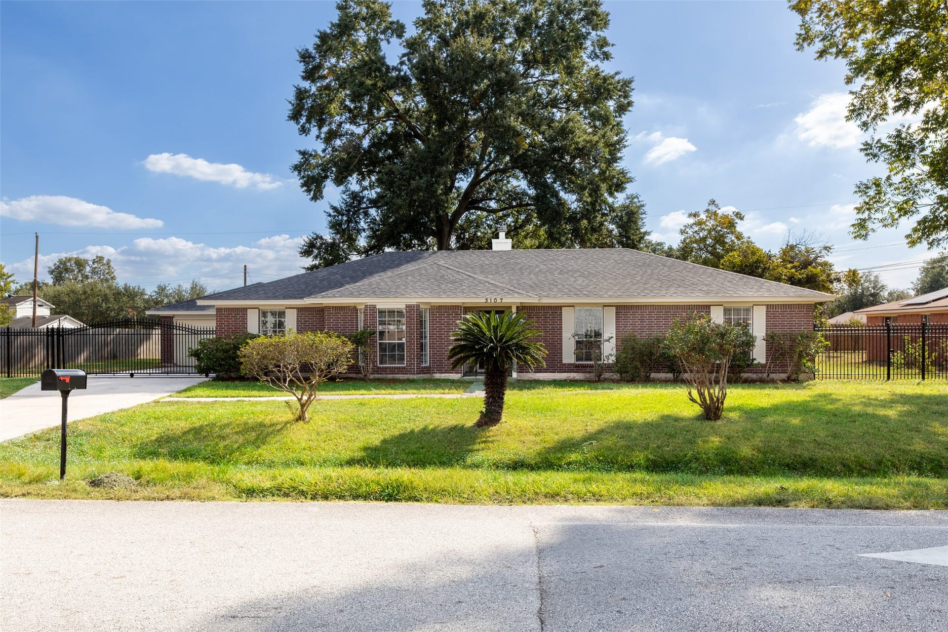 3107 Areba Street, Houston, TX 77091 3107 Areba Street, Houston, TX 77091