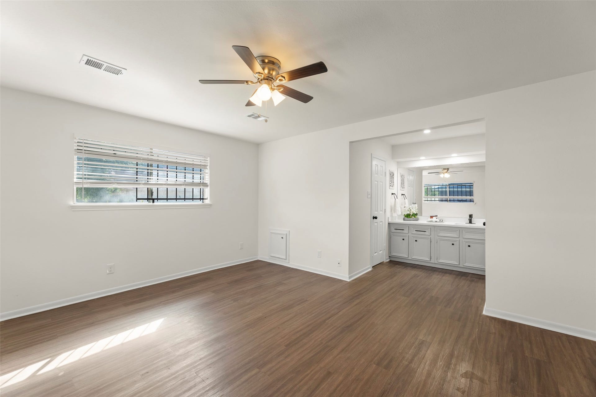 3107 Areba Street, Houston, TX 77091 3107 Areba Street, Houston, TX 77091