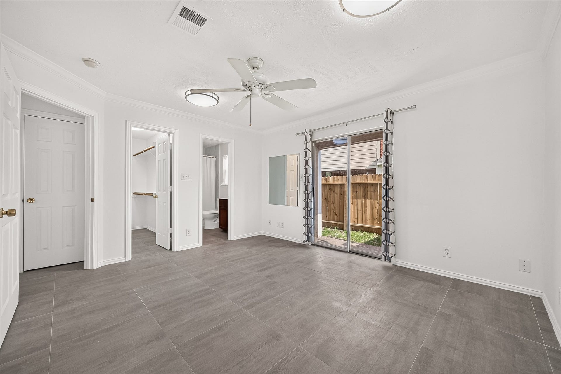 12502 Venus Park Lane, Houston, TX 77082