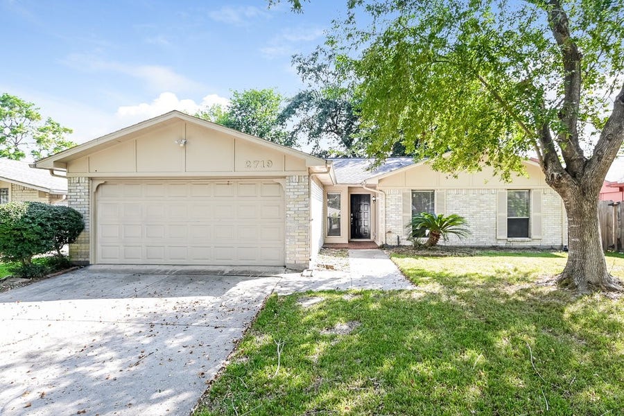 Property photo for 2719 Killdeer Lane, Humble, TX