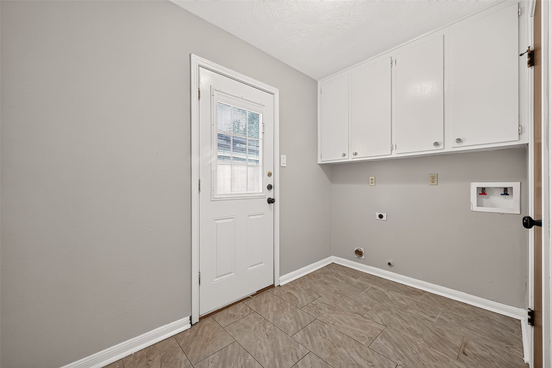 11710 N Petersham Drive, Houston, TX 77031 11710 N Petersham Drive, Houston, TX 77031